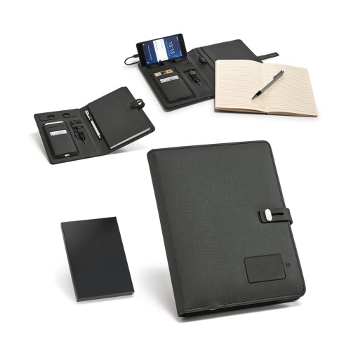 Pasta A5 em c. sintético com bateria portátil embutida (lítio) 4'000 mAh e caderno com 128 páginas pautadas Personalizada